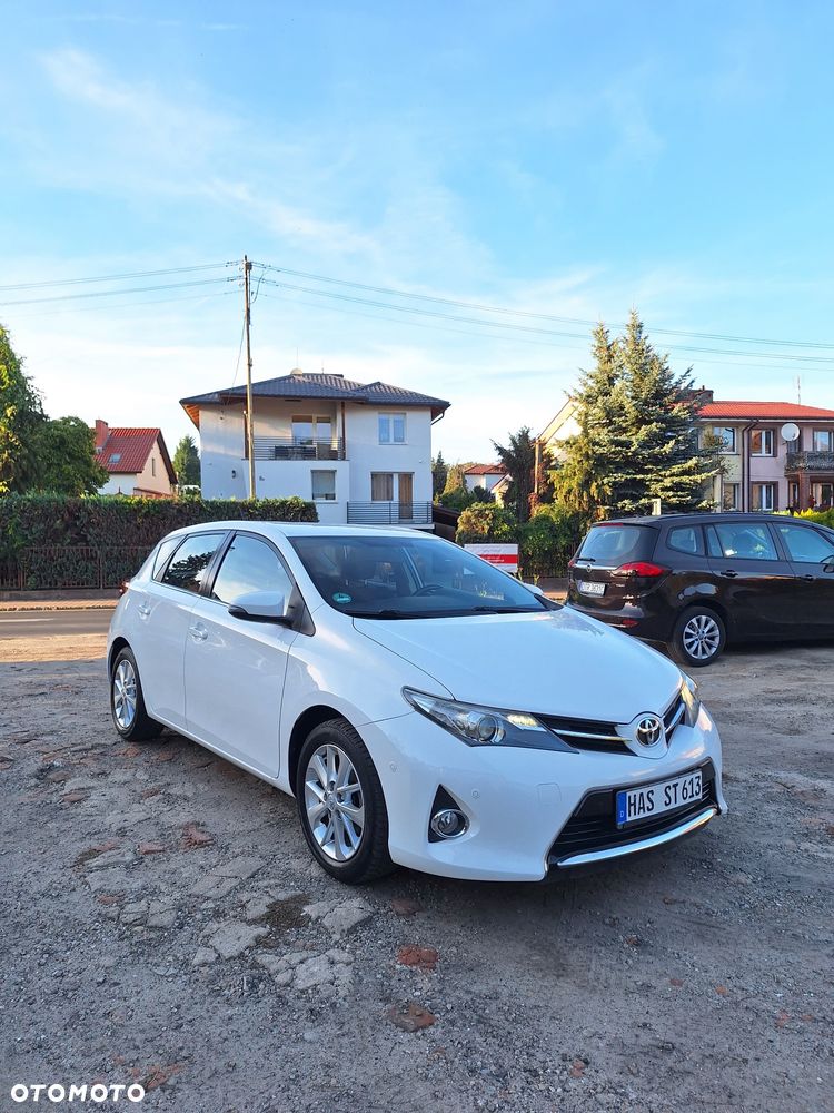 Toyota Auris - 2