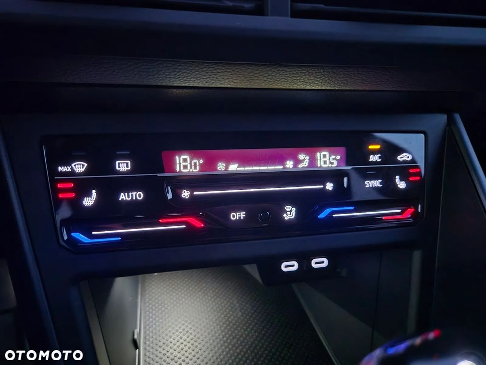 Volkswagen Taigo 1.5 TSI ACT R-Line Plus DSG - 25