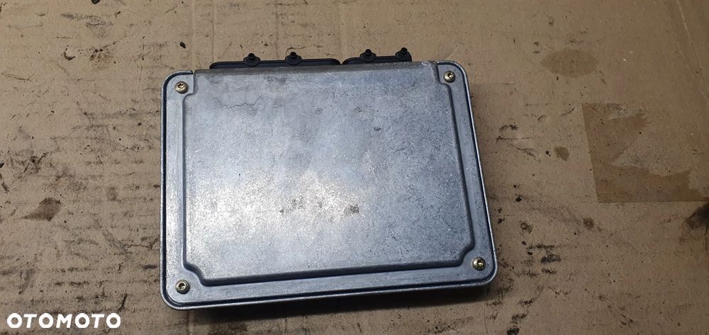 Komputer sterownik silnika VW Passat B5 1.9 TDI 038906018FE - 4