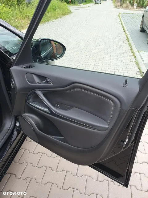 Opel Zafira 1.4 T Cosmo EcoFLEX S&S EU6 - 23