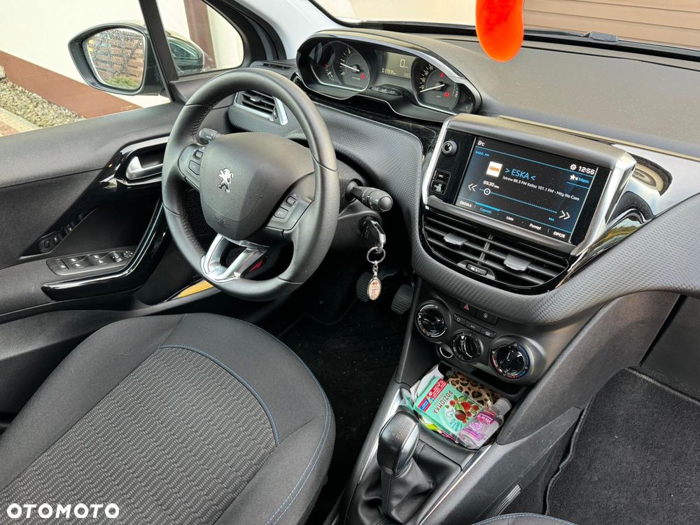 Peugeot 208 1.5 BlueHDi Allure S&S - 8
