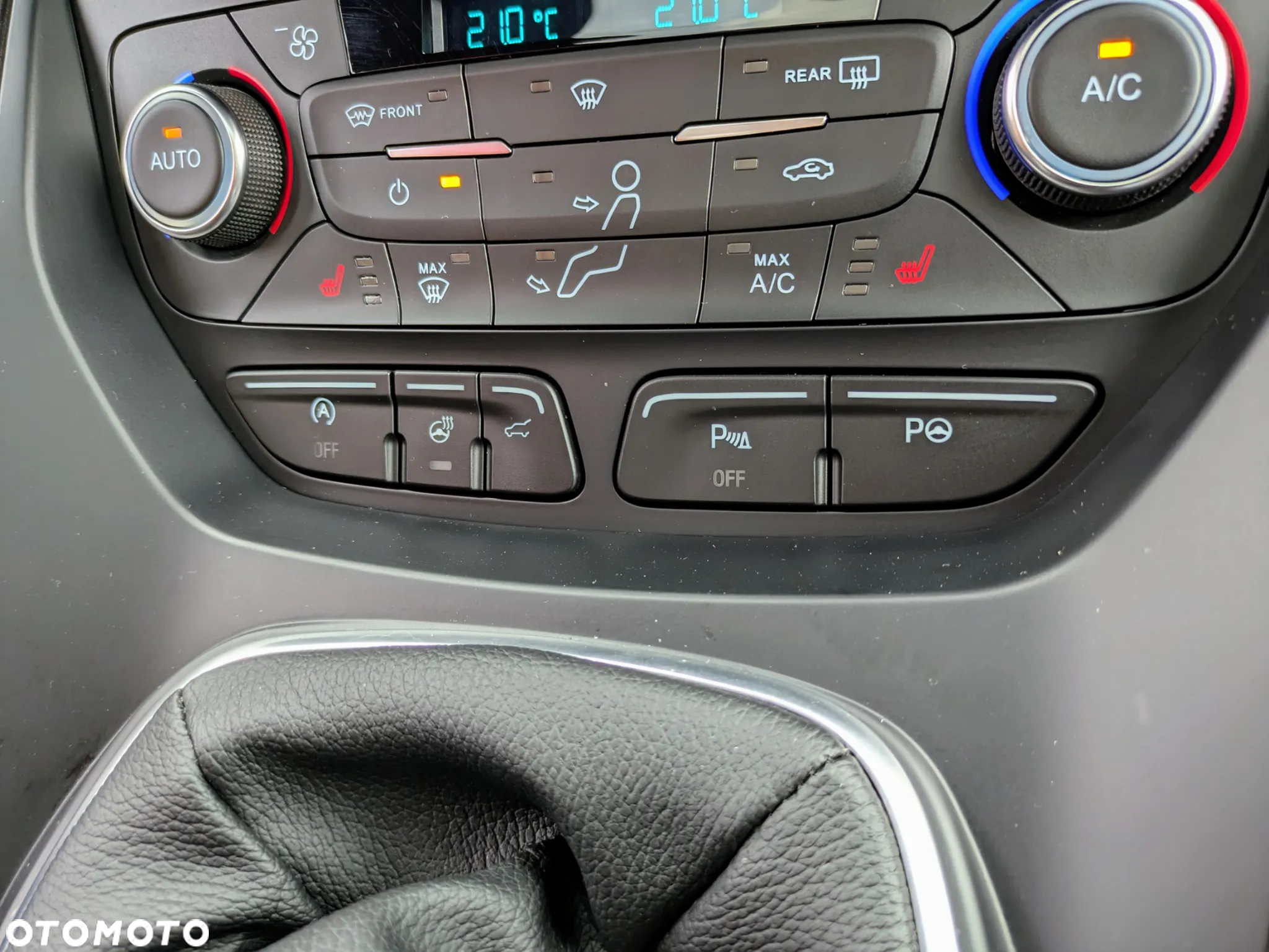 Ford Kuga 1.5 EcoBoost 2x4 ST-Line - 39