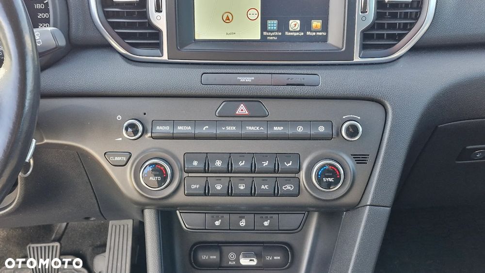 Kia Sportage 1.6 GDI 2WD DREAM-TEAM EDITION - 12