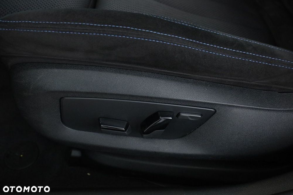BMW Seria 5 - 25