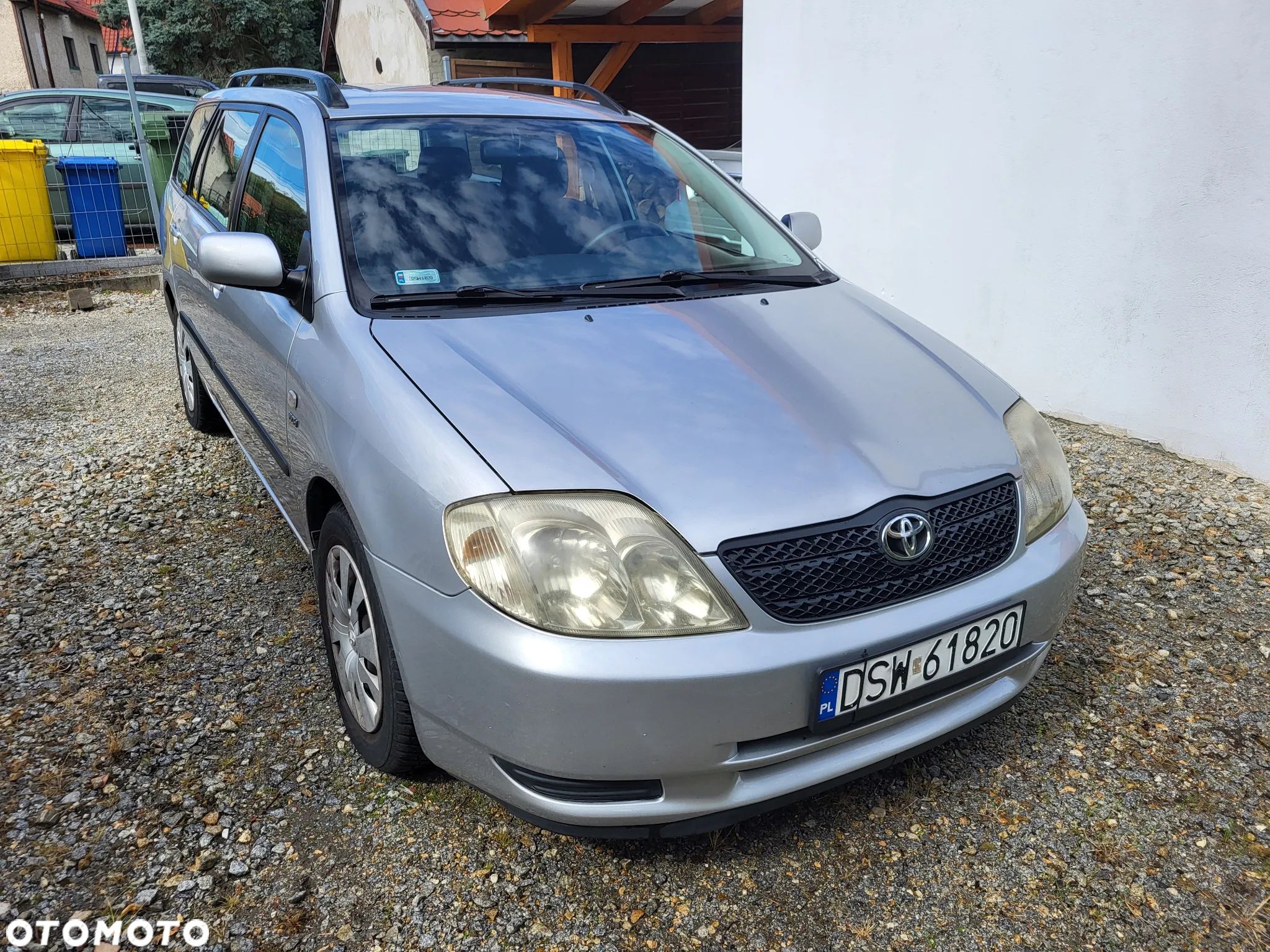 Toyota Corolla - 1