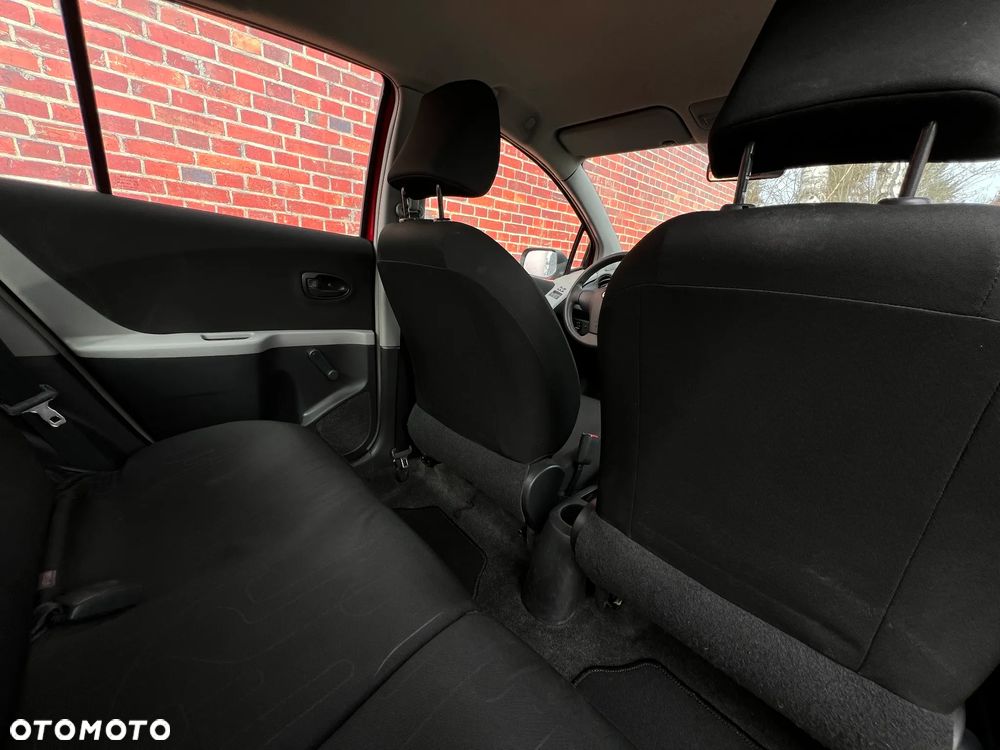 Toyota Yaris - 18