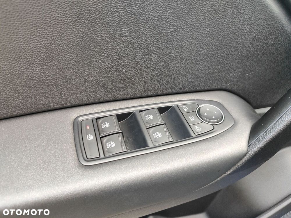 Renault Captur - 21