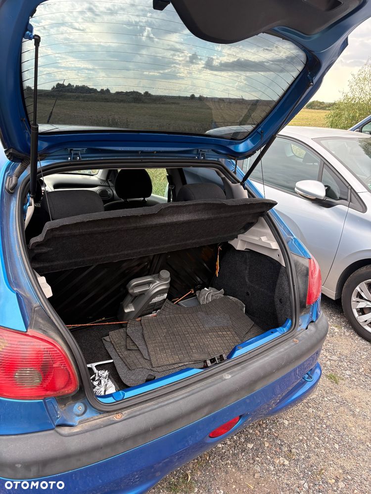 Peugeot 206 - 9