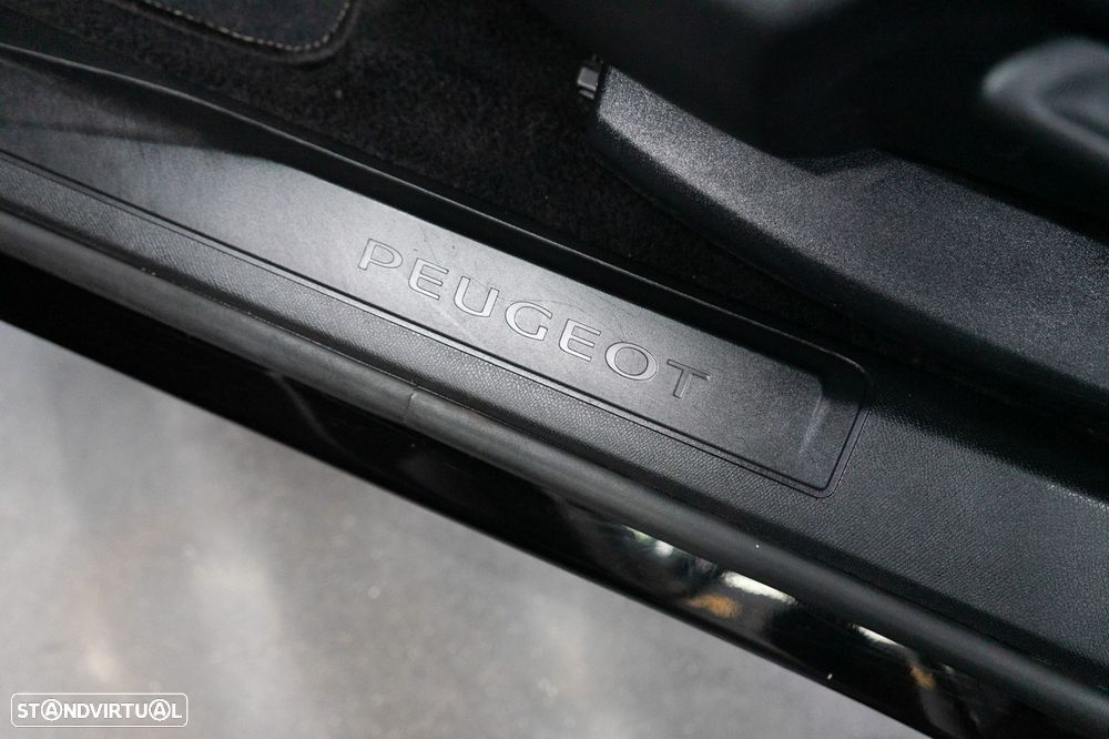 Peugeot 3008 BlueHDi 130 Stop & Start EAT8 Allure - 24