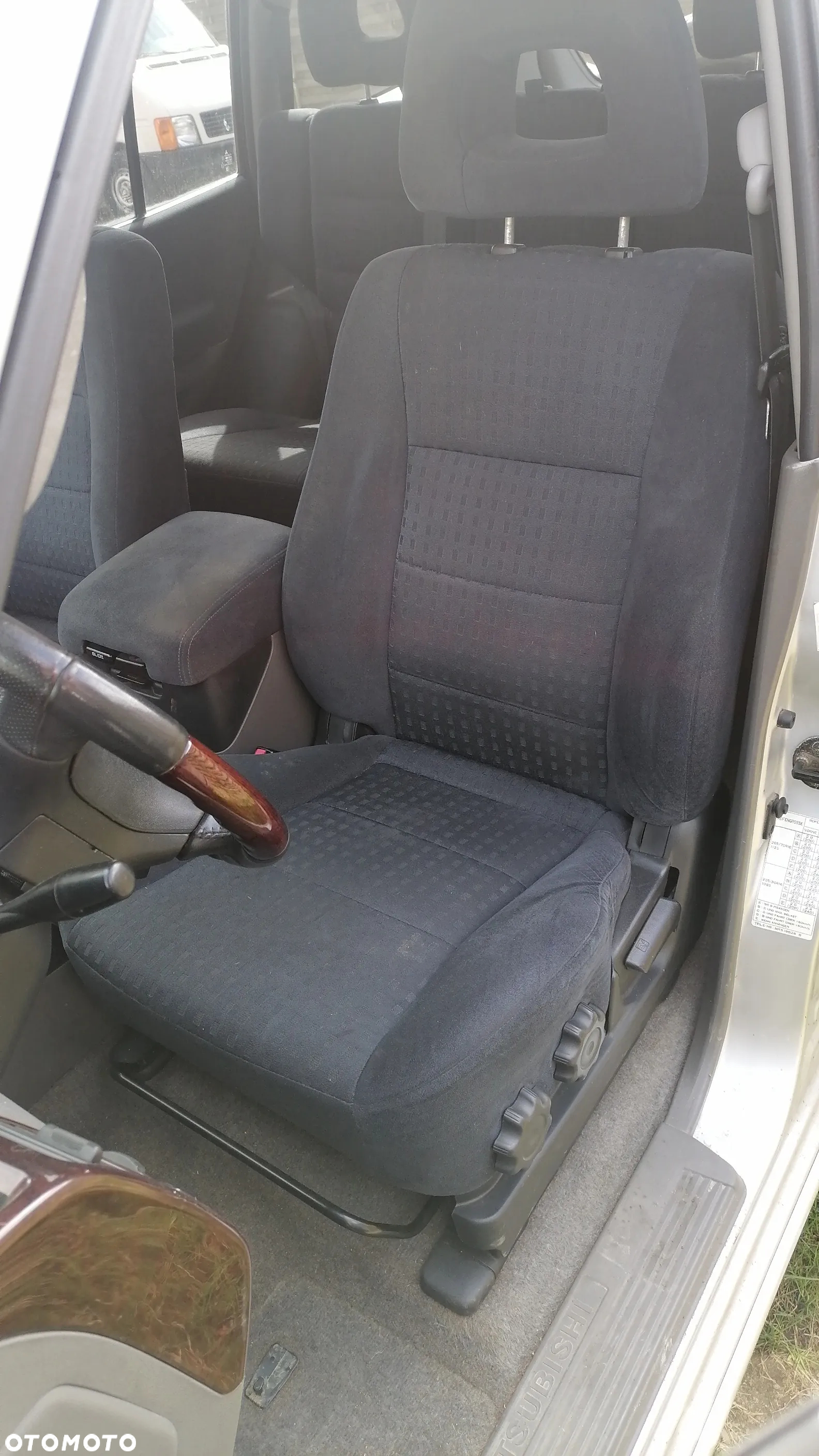 Mitsubishi Pajero 3.2 DID 7os - 13