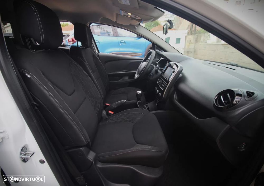 Renault Clio Sport Tourer 0.9 TCe Limited — fotografia 29