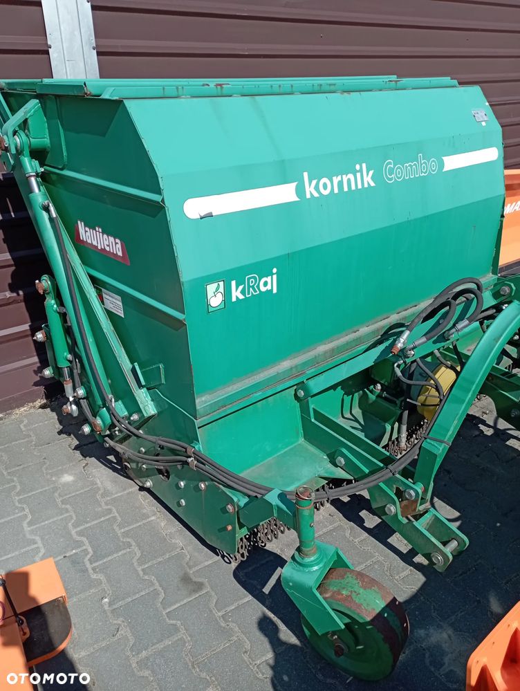 Unia Kornik Combo 1,9  z koszem wysokiego wyładunku - 1