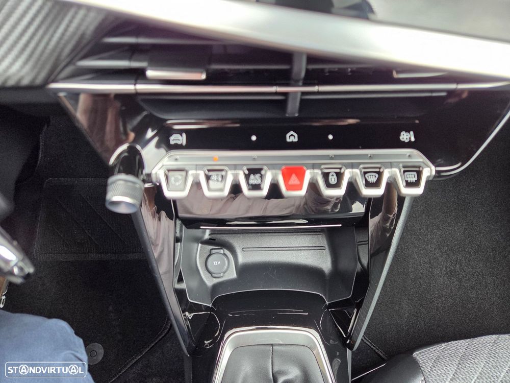 Peugeot 2008 1.2 Allure - 22