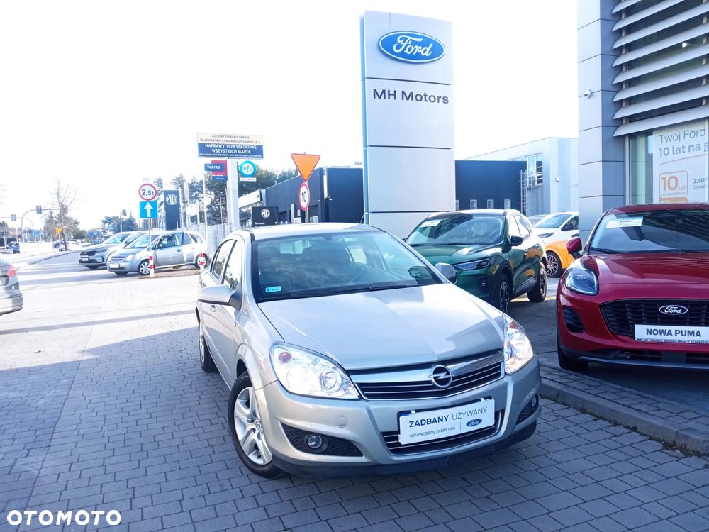 Opel Astra 1.6 Enjoy - 1