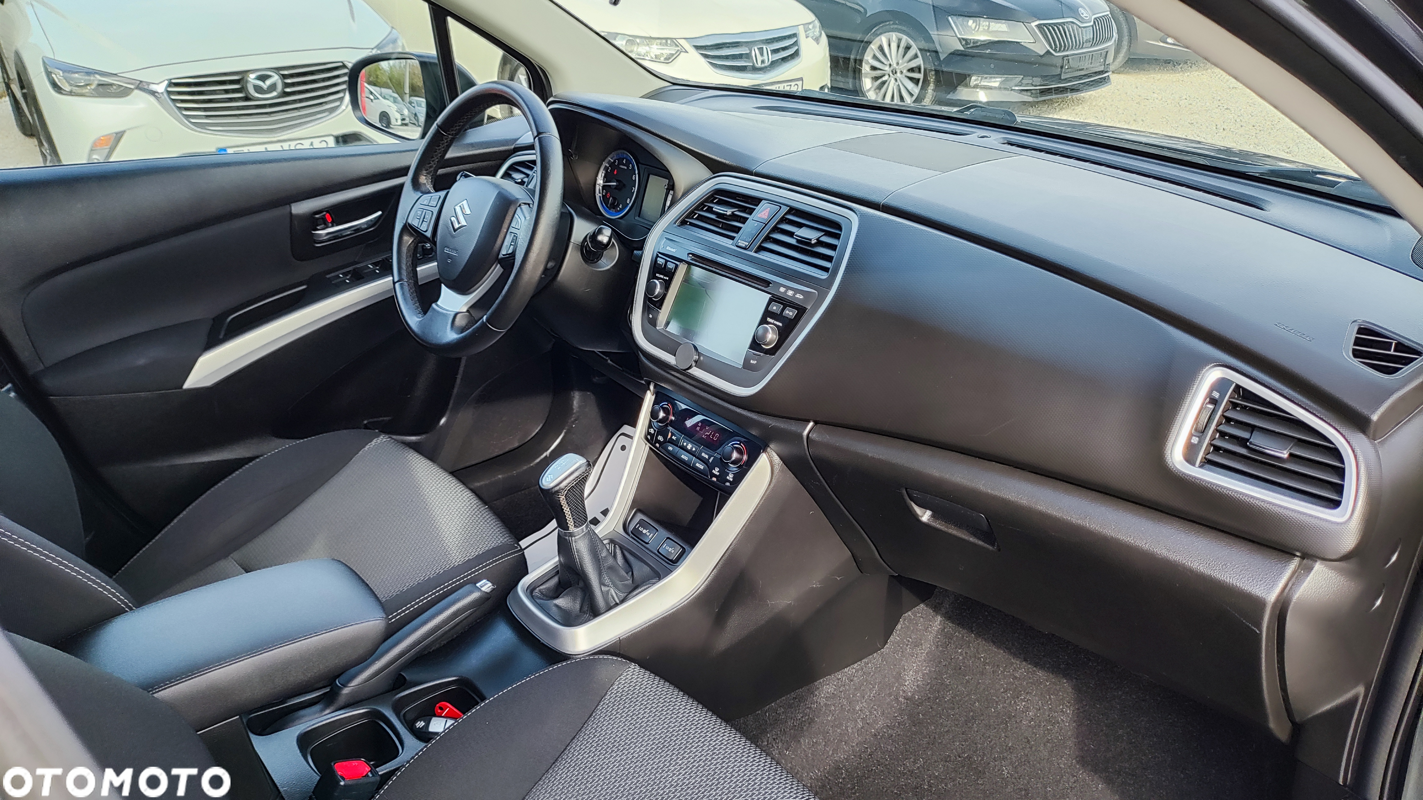 Suzuki SX4 S-Cross - 11