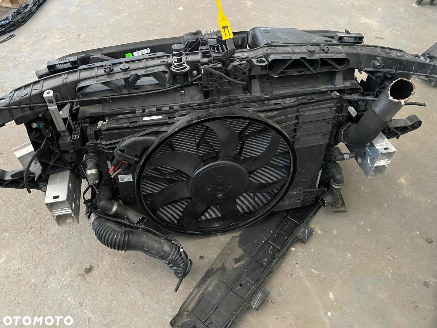 ZDERZAK MASKA LAMPA PAS KOMPLETNY PRZÓD MERCEDES GLB 247 - 6