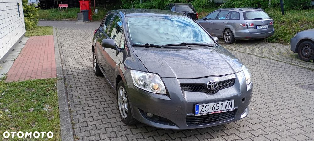 Toyota Auris - 2