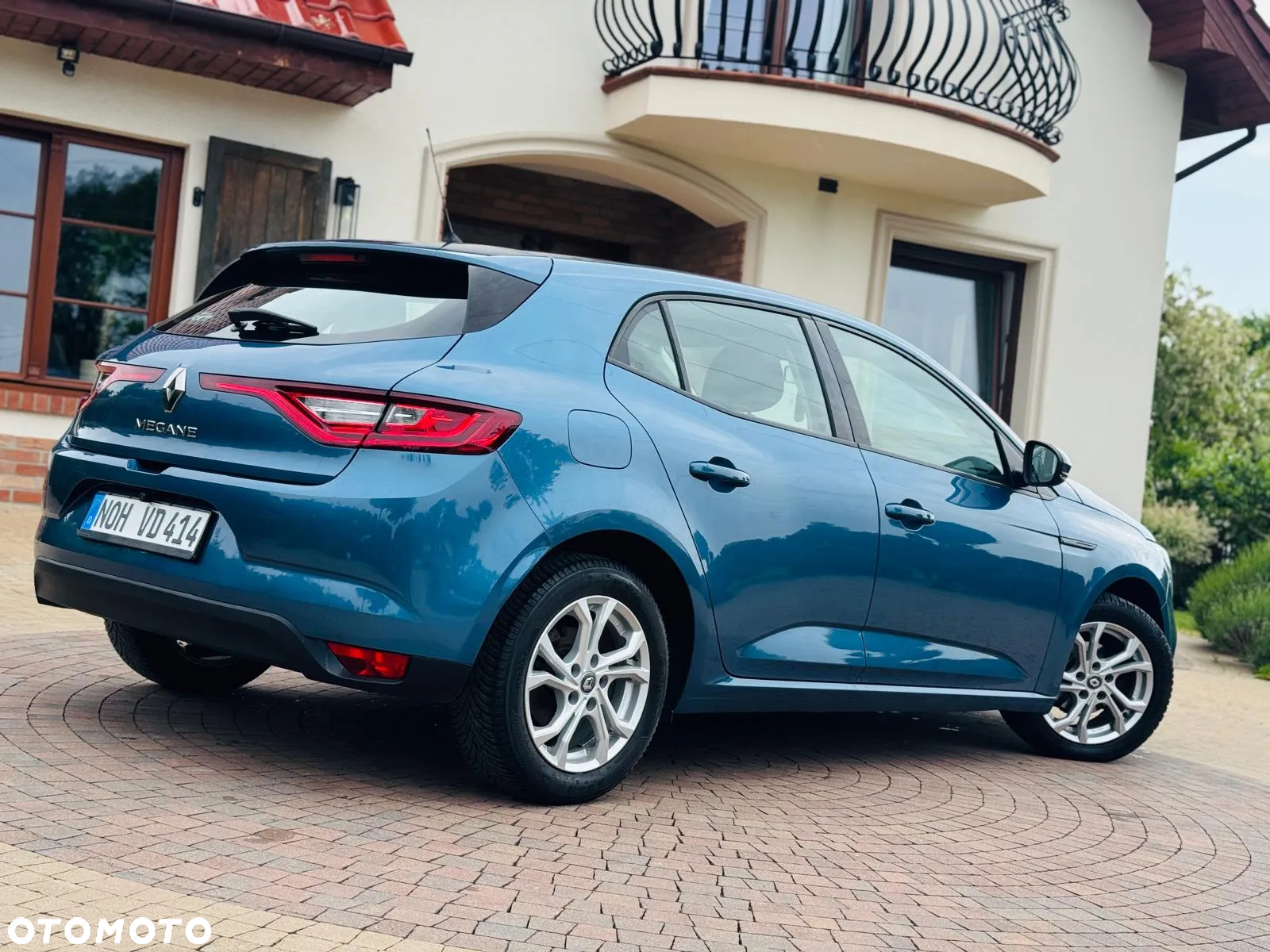 Renault Megane 1.2 Energy TCe Life - 9