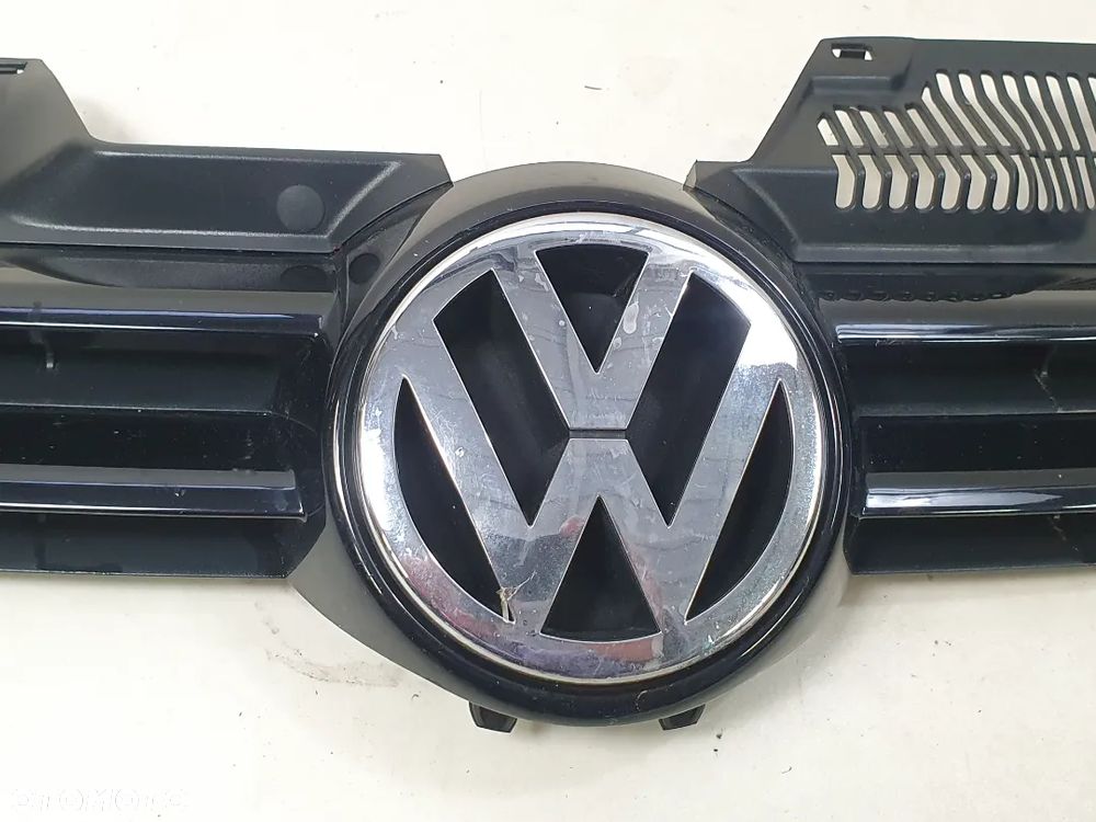 VW GOLF V  05-09 GRILL ATRAPA - 3