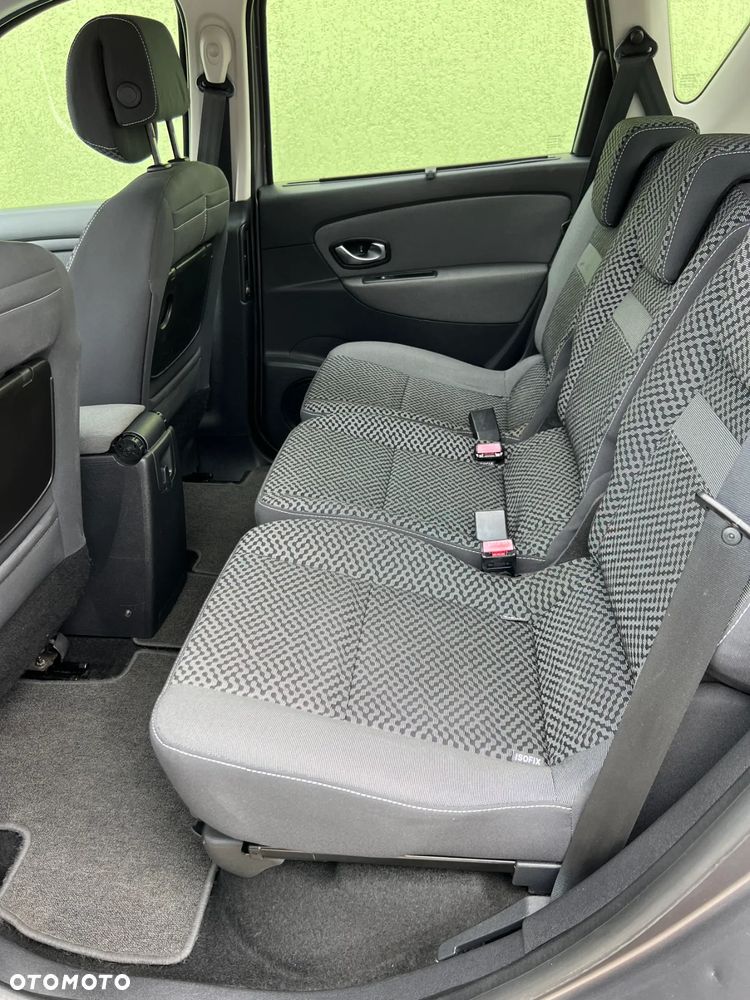 Renault Scenic - 11