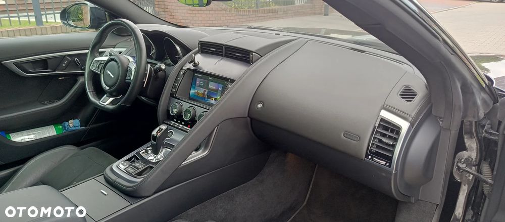 Jaguar F-Type 2.0 Turbo R-Dynamic - 13