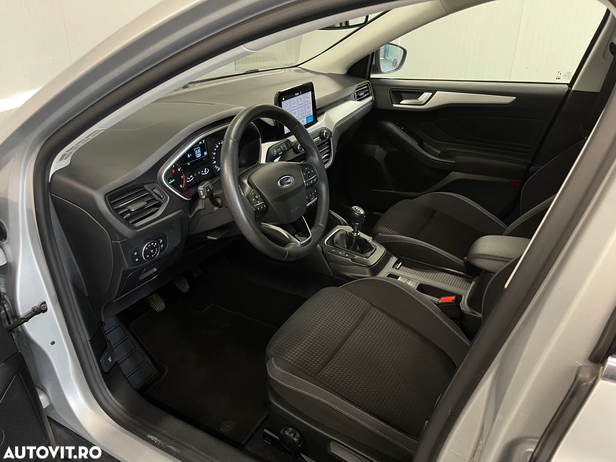 Ford Focus 1.0 EcoBoost Trend Edition - 5