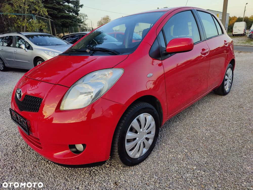 Toyota Yaris - 4