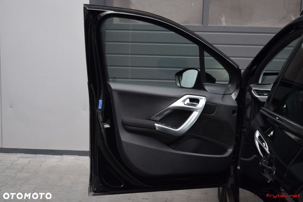 Peugeot 2008 - 16