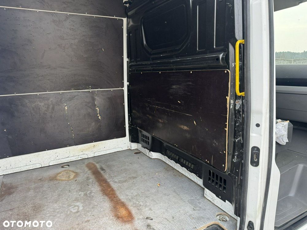 Volkswagen Crafter - 16