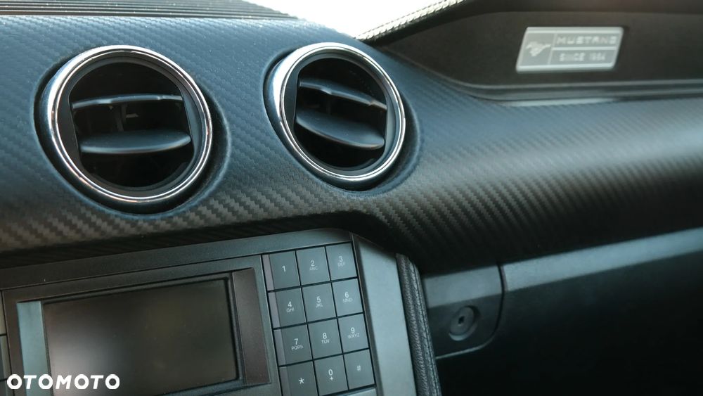 Ford Mustang 3.7 V6 - 25