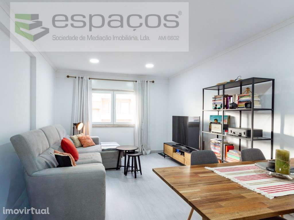 T2 remodelado em Queluz - Grande imagem: 2/17