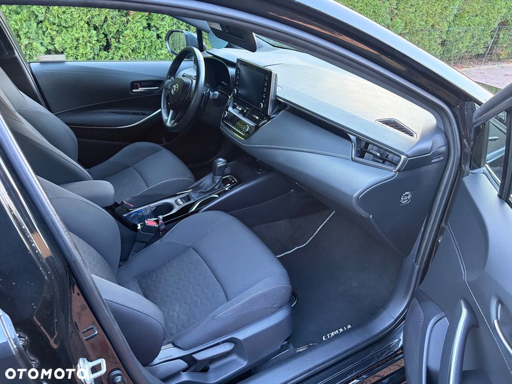 Toyota Corolla - 6