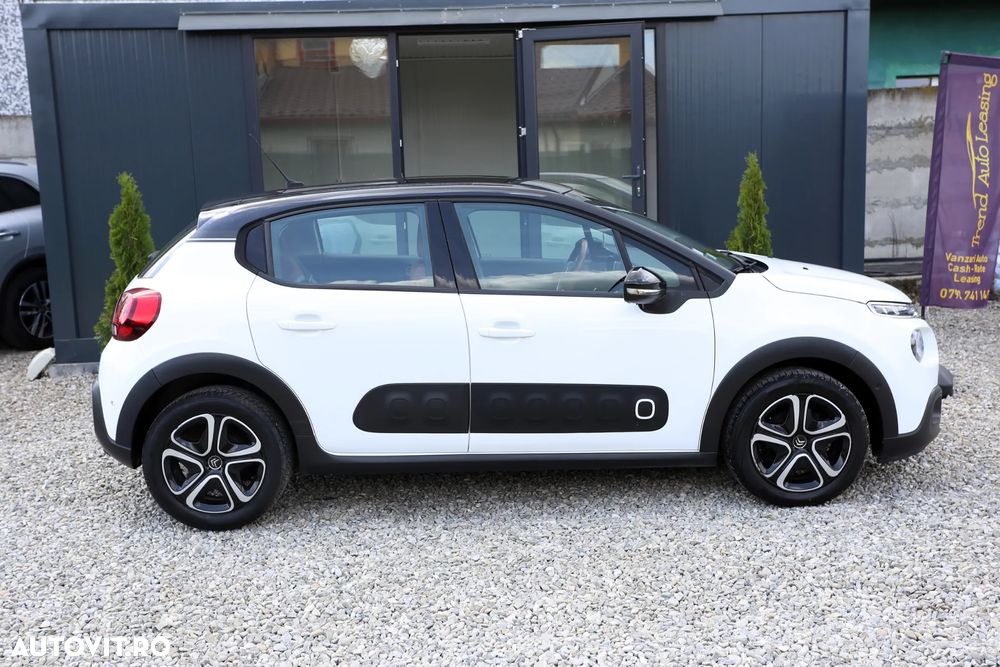 Citroën C3 Pure Tech 82 SHINE - 3