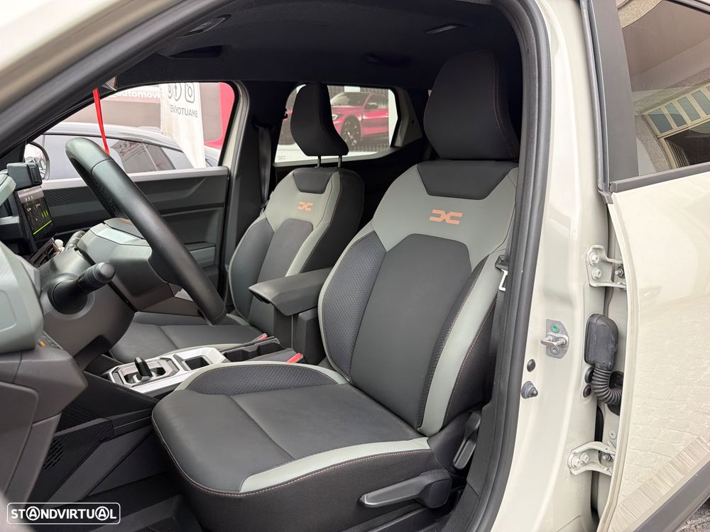 Dacia Duster 1.6 Hybrid Extreme - 12