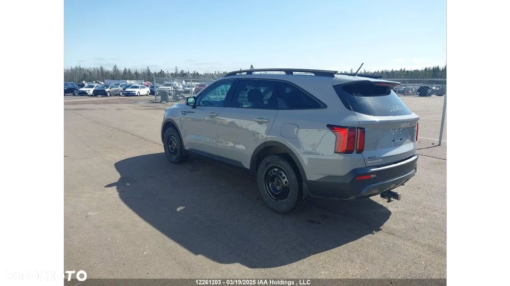 Kia Sorento - 23