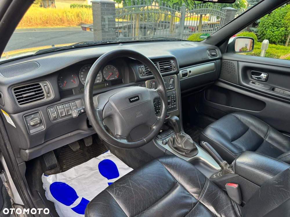 Volvo V70 2.4 T - 17