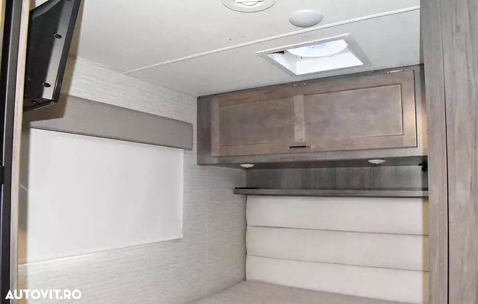 Ford E350 - 27