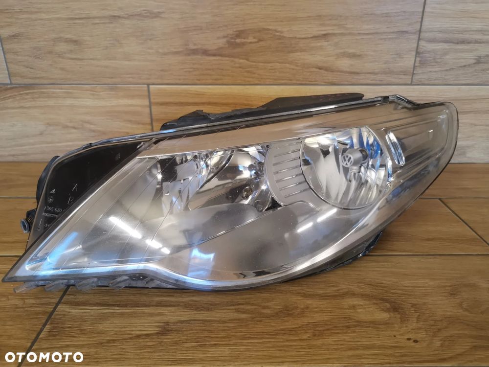 Lampa Lewa Przód Volkswagen Passat CC UK