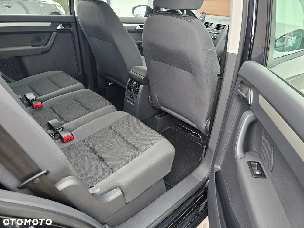 Volkswagen Touran 1.6 TDI DPF Trendline - 11