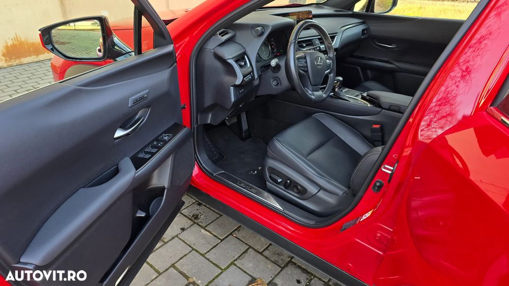 Lexus UX 250h 2.0L HEV 20H- (178 HP) 4X4 CVT Luxury - 12