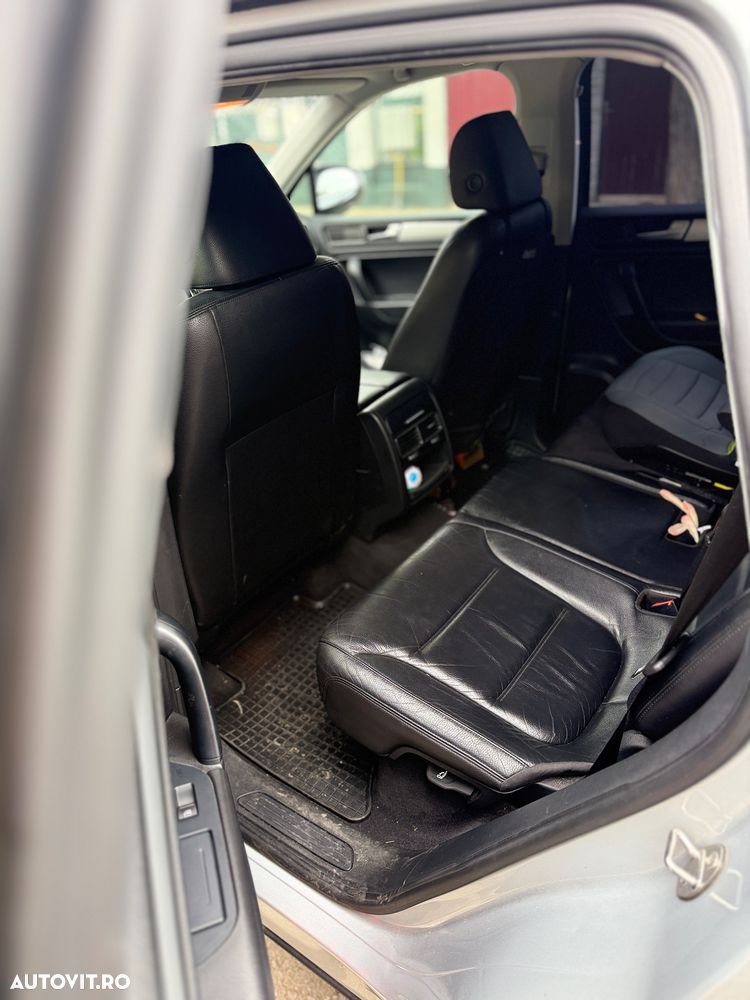 VOLKSWAGEN Touareg 2011 — imagine 6