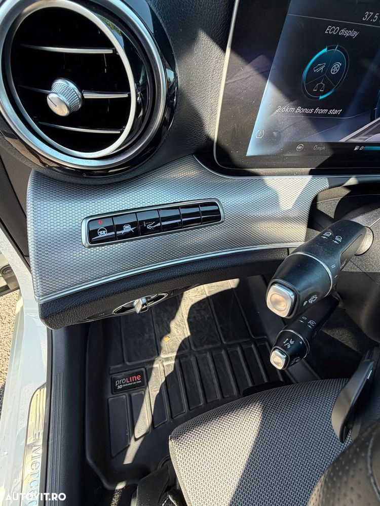 Mercedes-Benz E 220 d 9G-TRONIC - 10