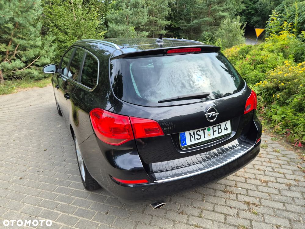 Opel Astra 1.4 T Cosmo - 21