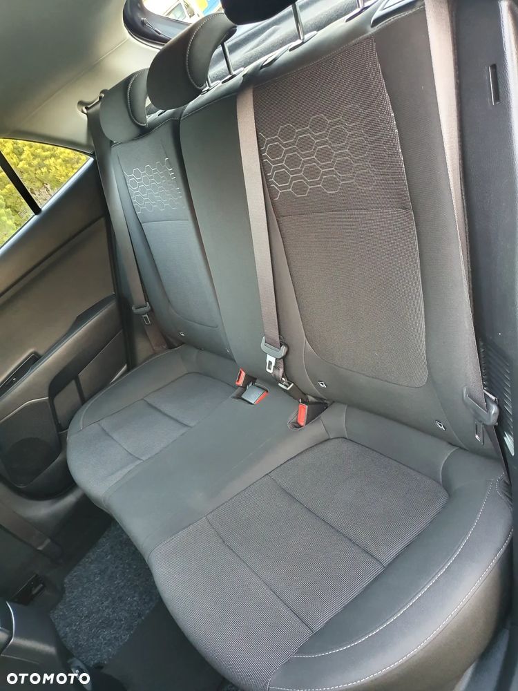Kia Rio 1.0 T-GDI 120 Mild-Hybrid DCT7 Platinum Edition - 19