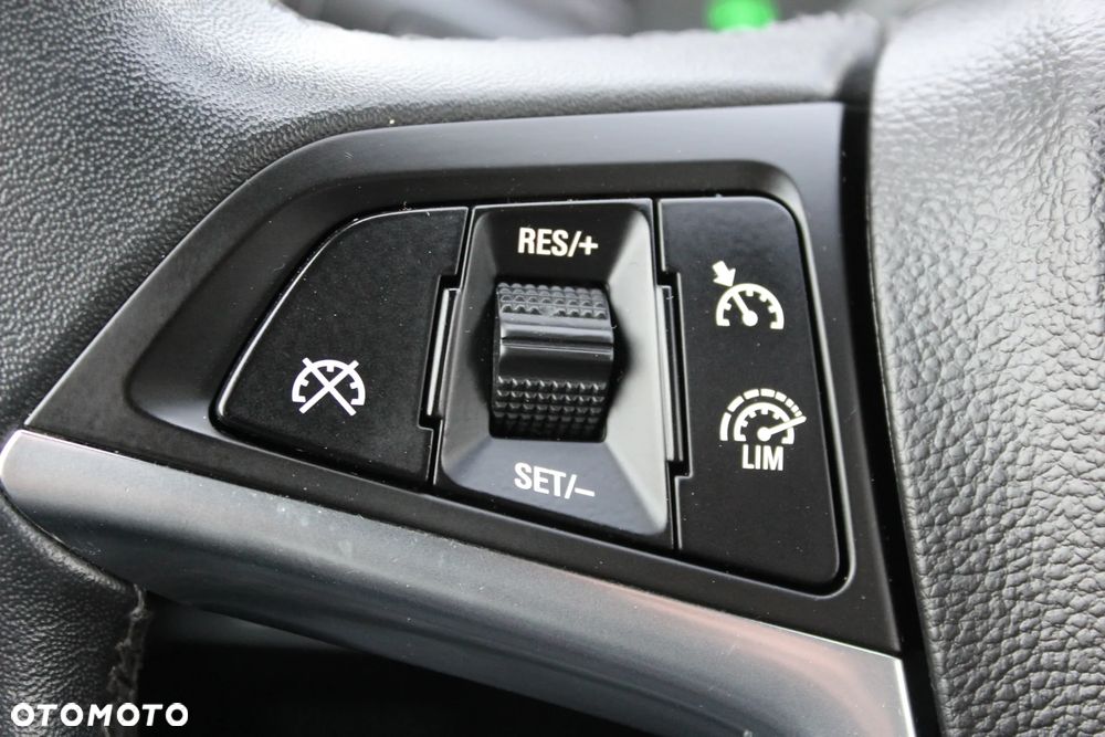 Opel Astra 1.4 T Cosmo S&S - 16