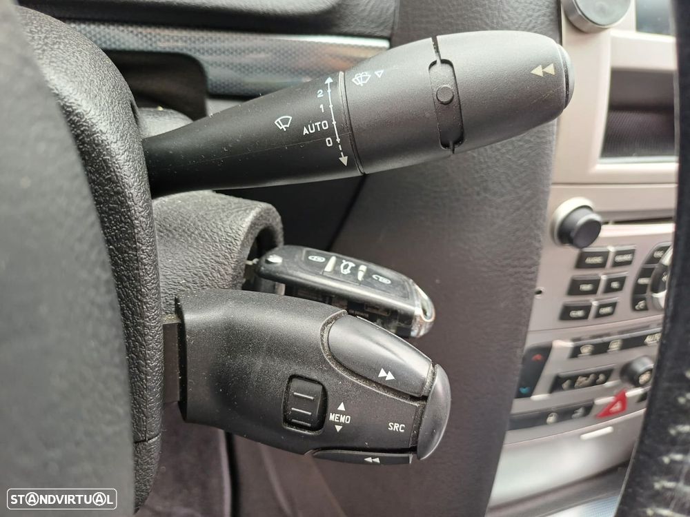 Peugeot 407 1.6 HDi Executive - 20