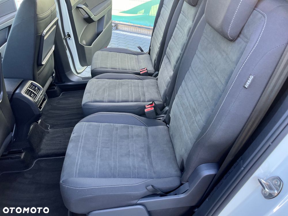 Volkswagen Touran 2.0 TDI SCR DSG Comfortline - 19