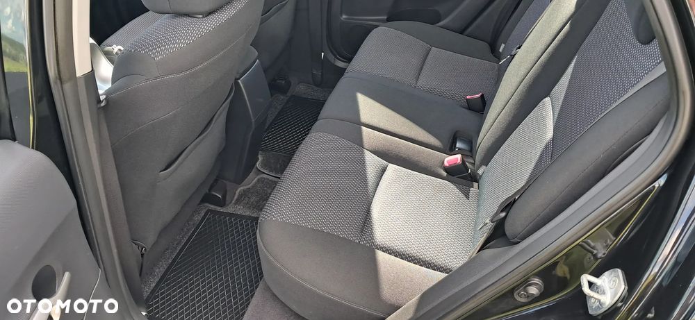 Toyota Auris 1.6 Comfort - 22