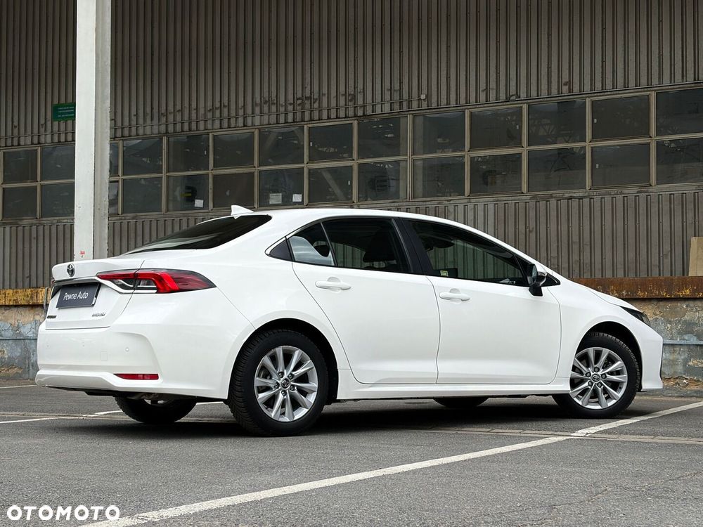 Toyota Corolla 1.8 Hybrid Comfort - 22