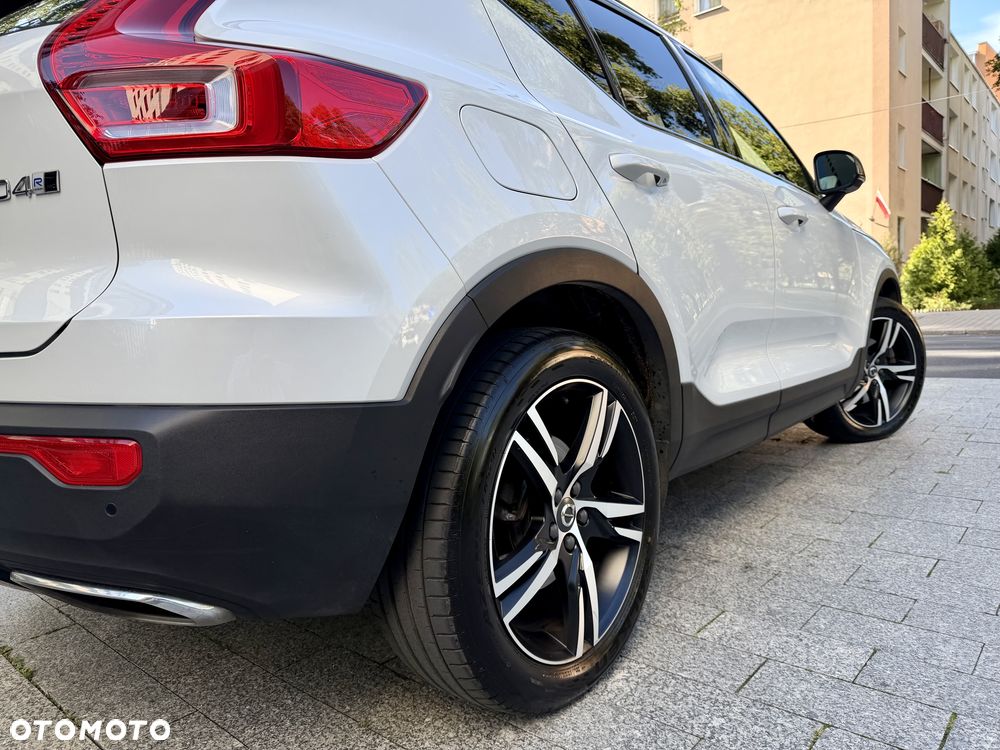 Volvo XC 40 D4 AWD R-Design - 12